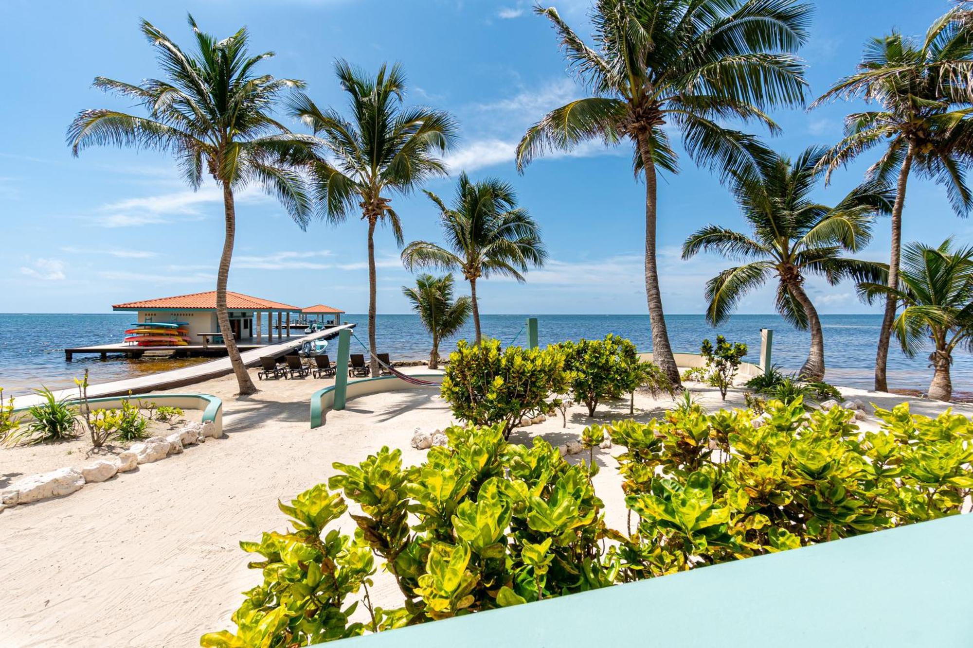 Belizean Shores Resort San Pedro  Exterior photo